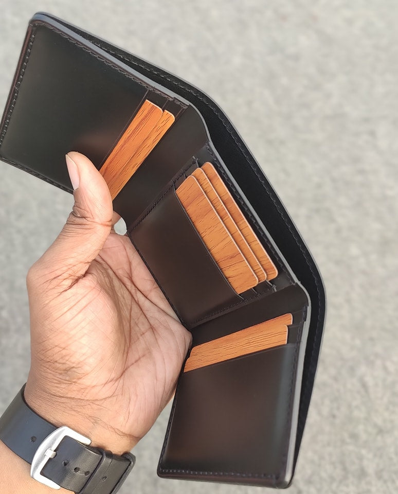 Silent Structure — Tri-Fold Wallet (WC-TR6)