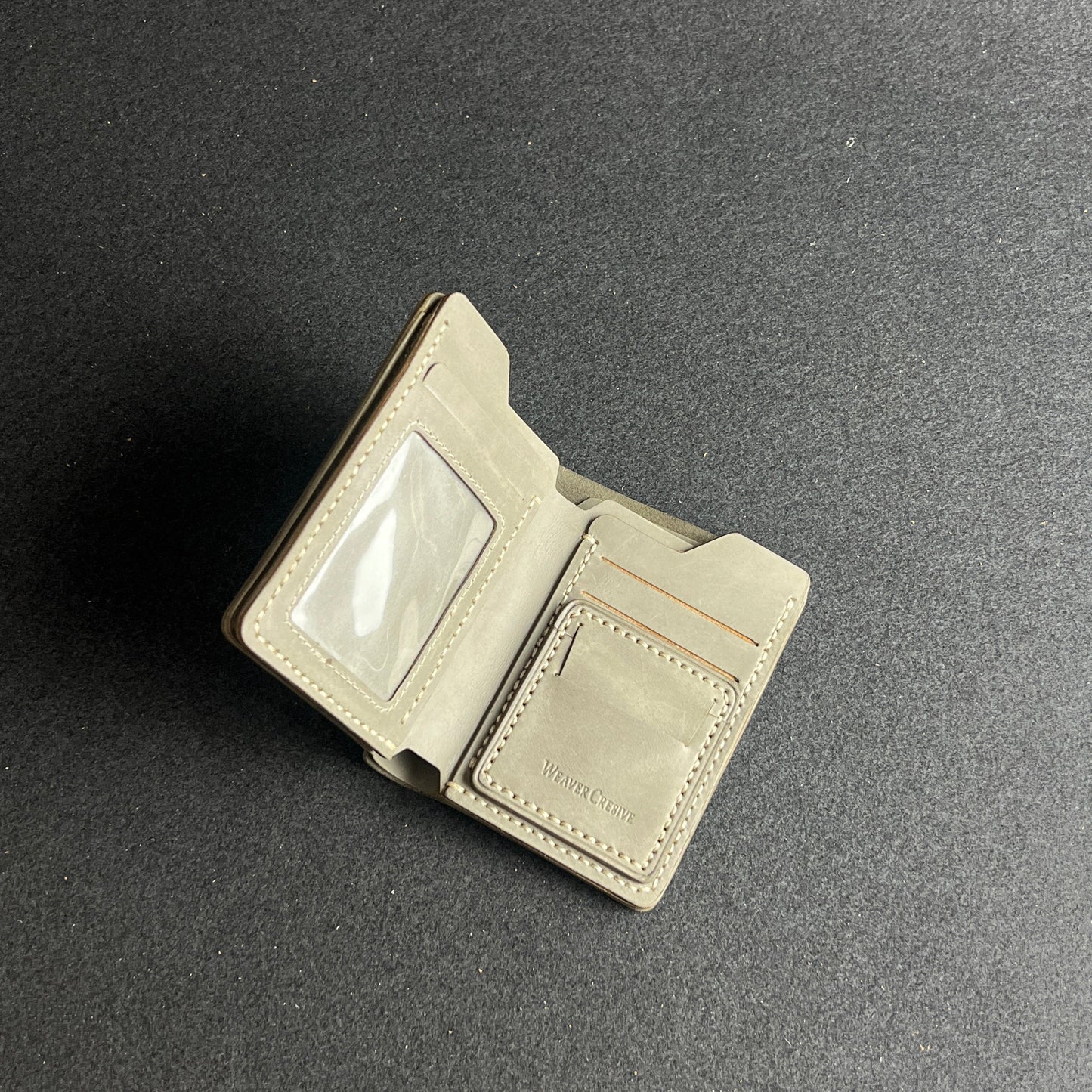 Ravelo — Vertical Bi-Fold Wallet (WC-V12)