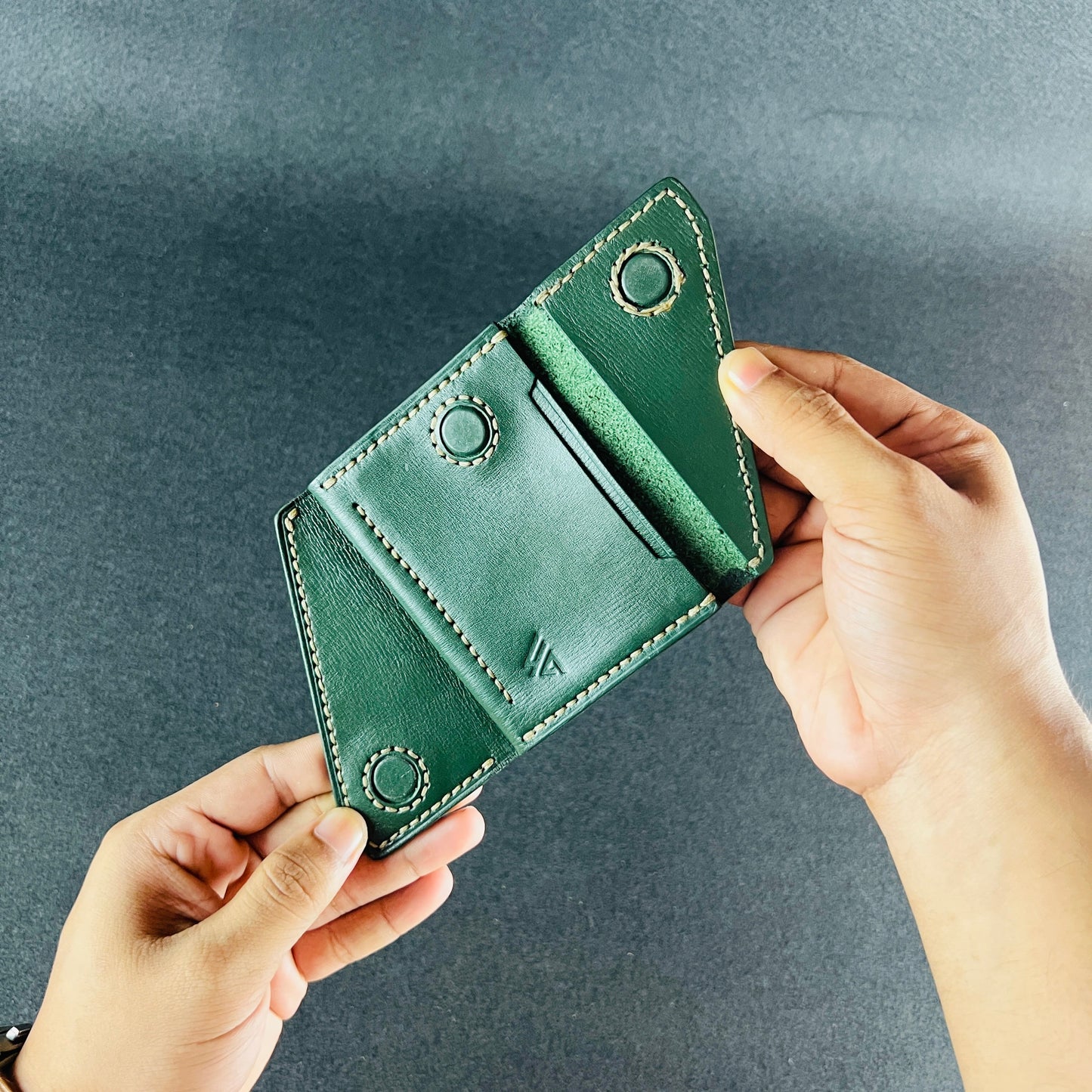 Clyra — Card Holder (WC-CH11)