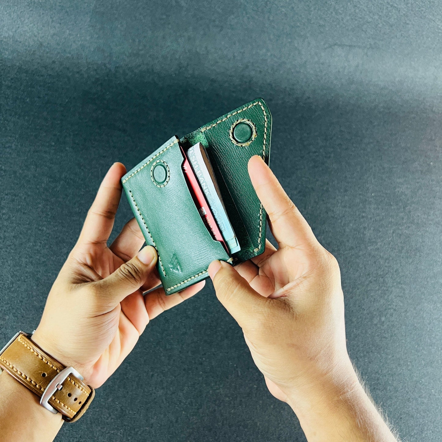 Clyra — Card Holder (WC-CH11)