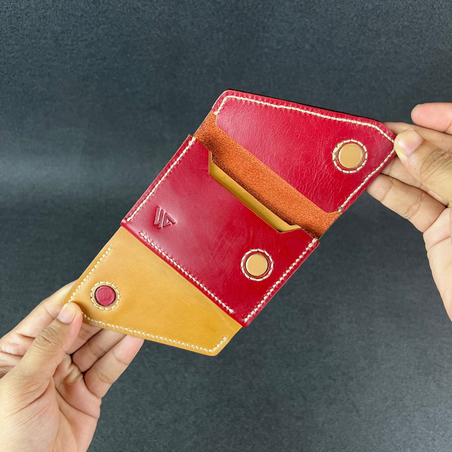 Clyra — Card Holder (WC-CH11)