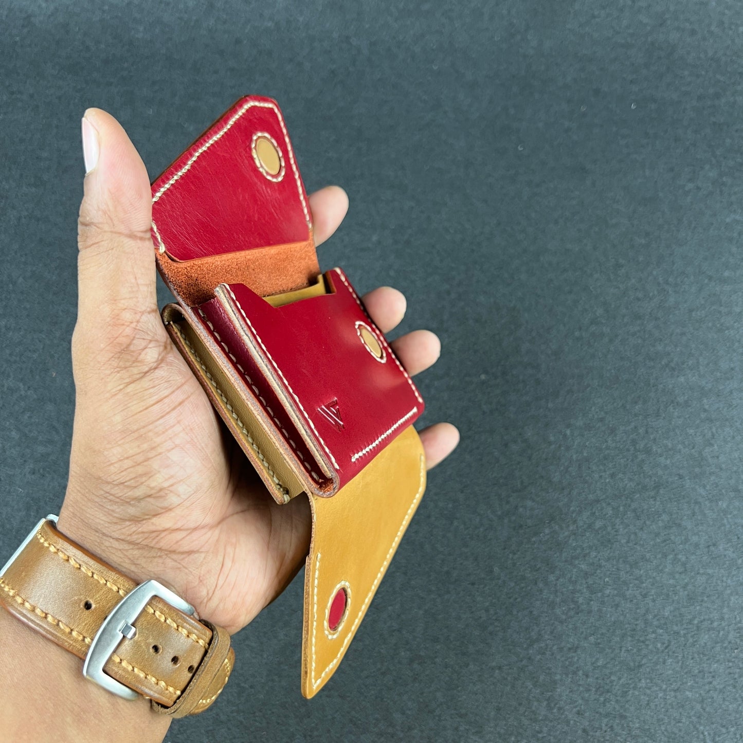 Clyra — Card Holder (WC-CH11)