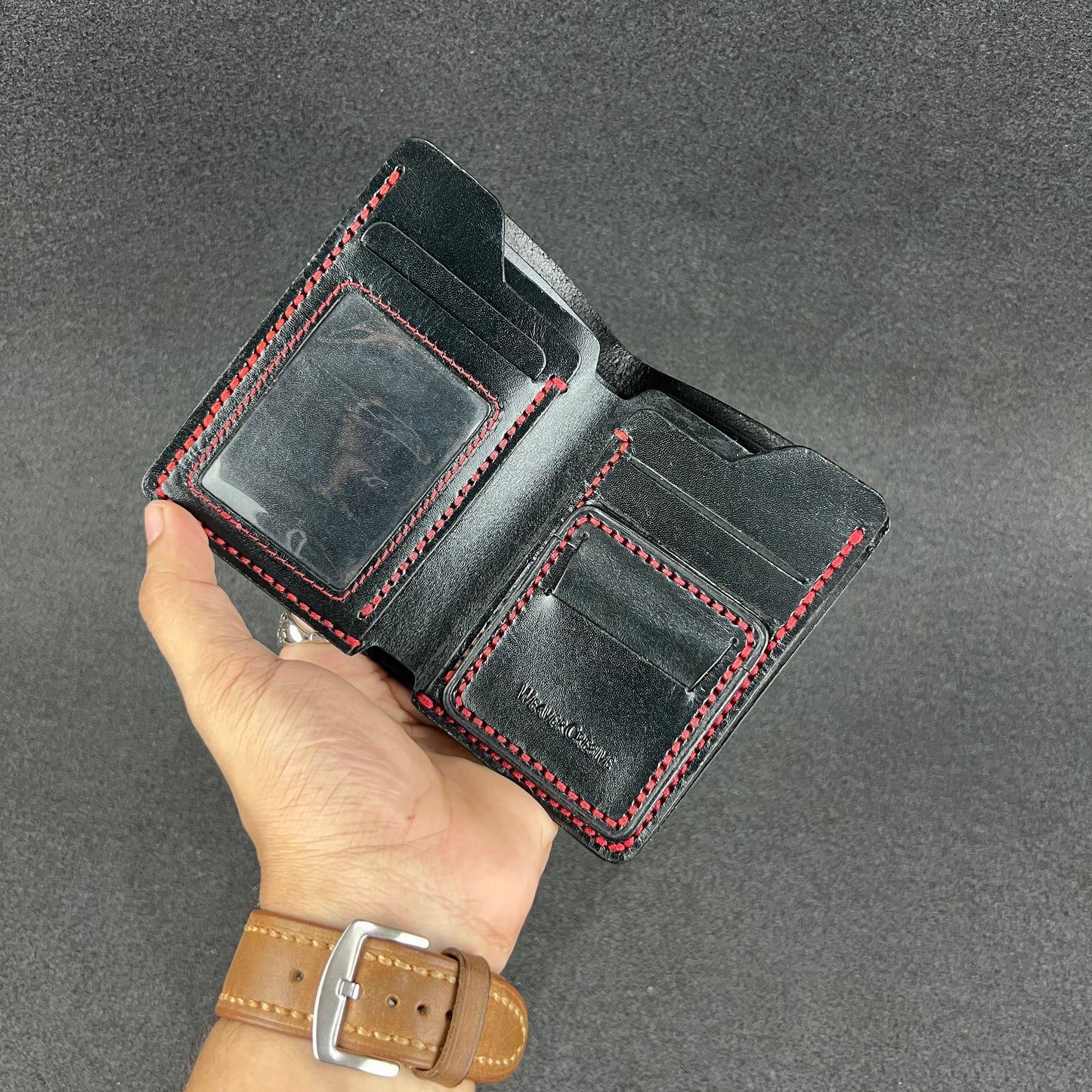 Ravelo — Vertical Bi-Fold Wallet (WC-V12)