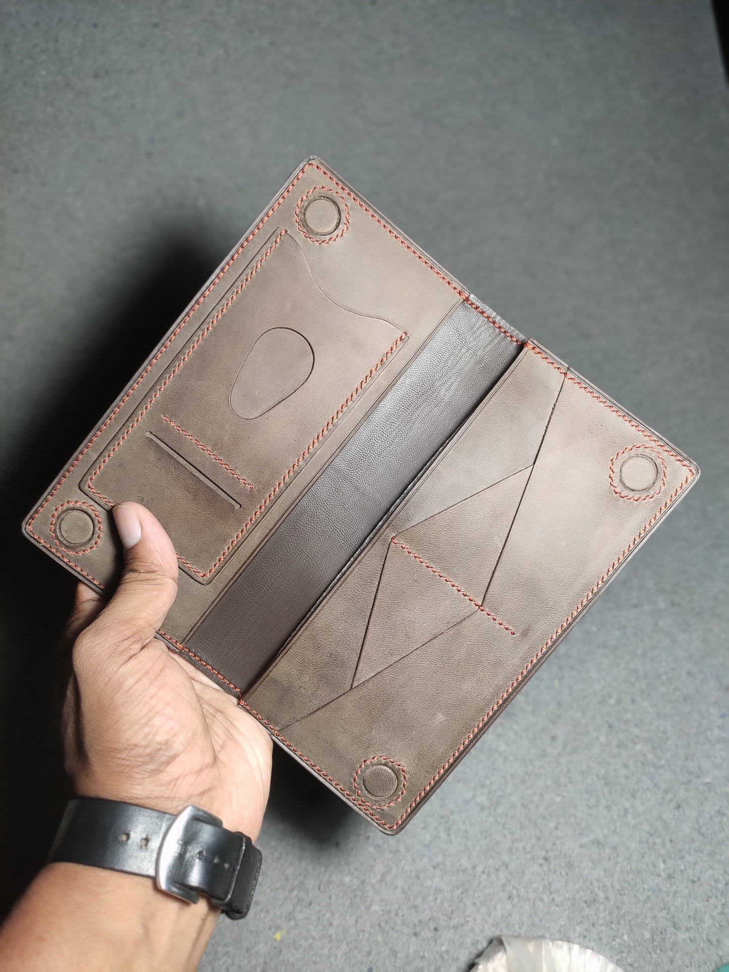 Nomado — Long Wallet (WC-L13)