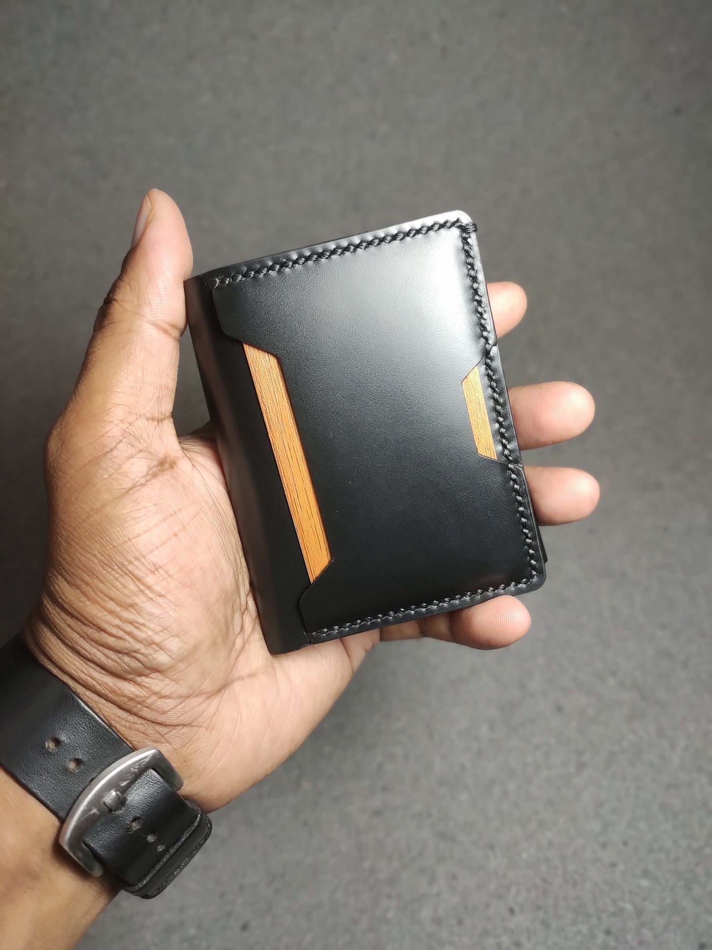 Onyx — Tri-Fold Wallet (WC-TR4)