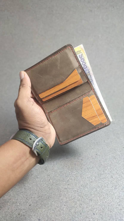 Vortical — Vertical Bi-Fold Wallet  (WC-V10)