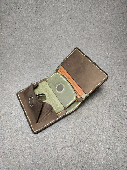 Forra — Vertical Bi-Fold Wallet (WC-V11)