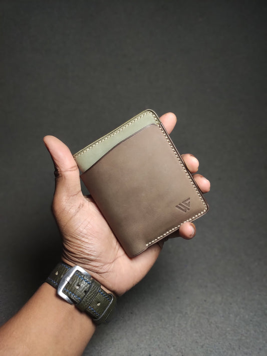 Forra — Vertical Bi-Fold Wallet (WC-V11)