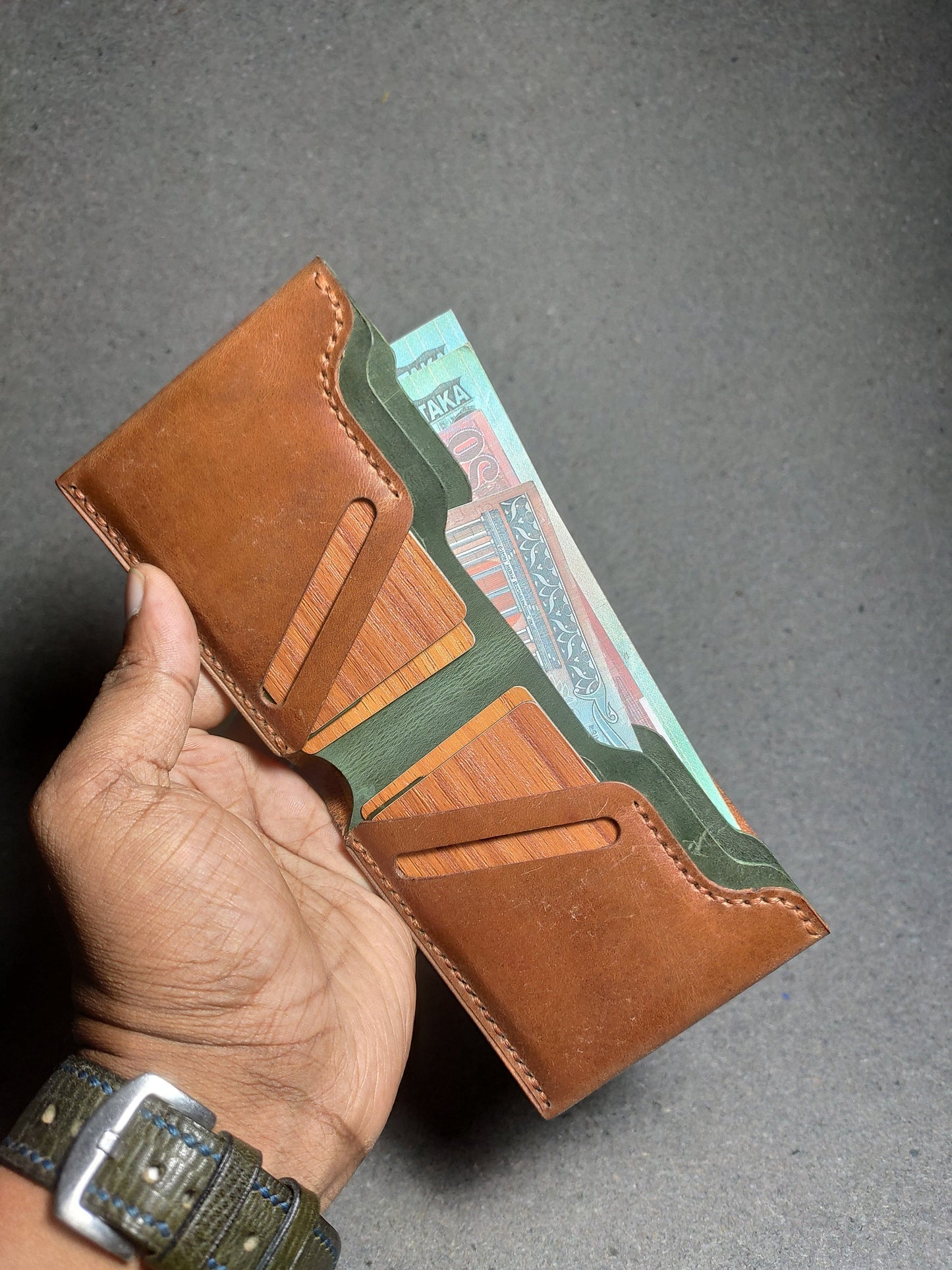 The Bull — Classic Bi-Fold Wallet (WC-C10)