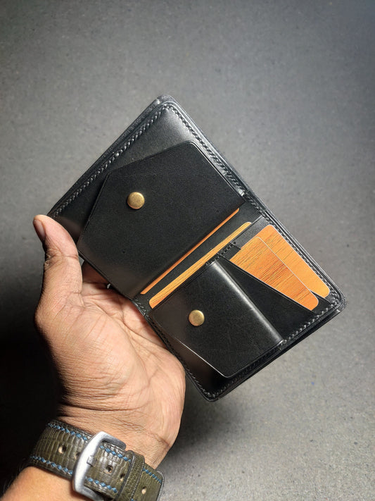 Ignis — Vertical Bi-Fold Wallet (WC-V9)