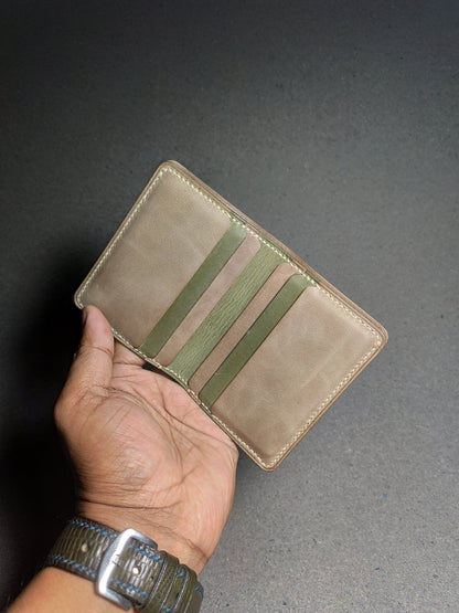Aven — Vertical Bi-Fold Wallet (WC-V14)