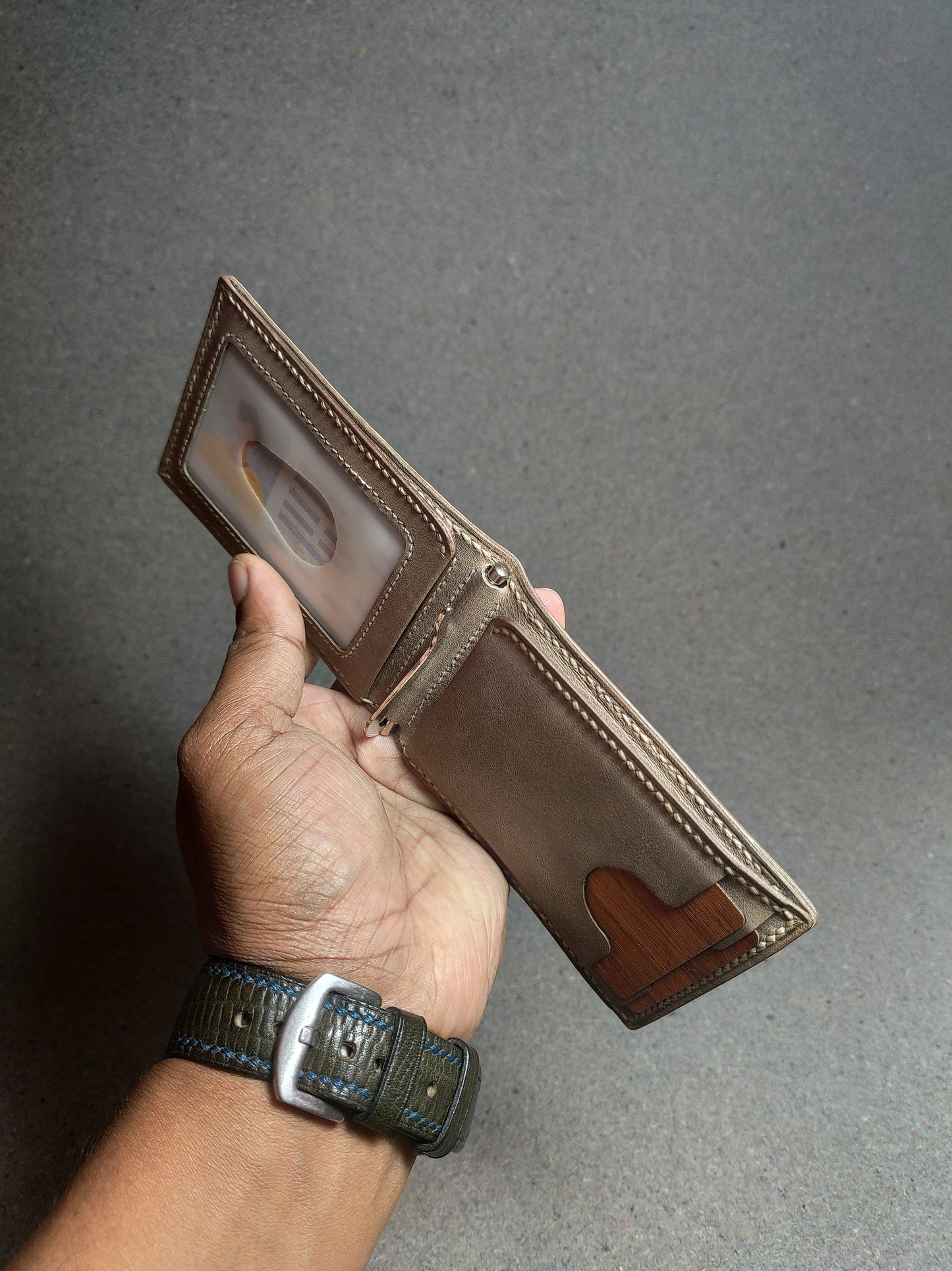 Silvan — Money Clip Bi-Fold Wallet (WC-C40)
