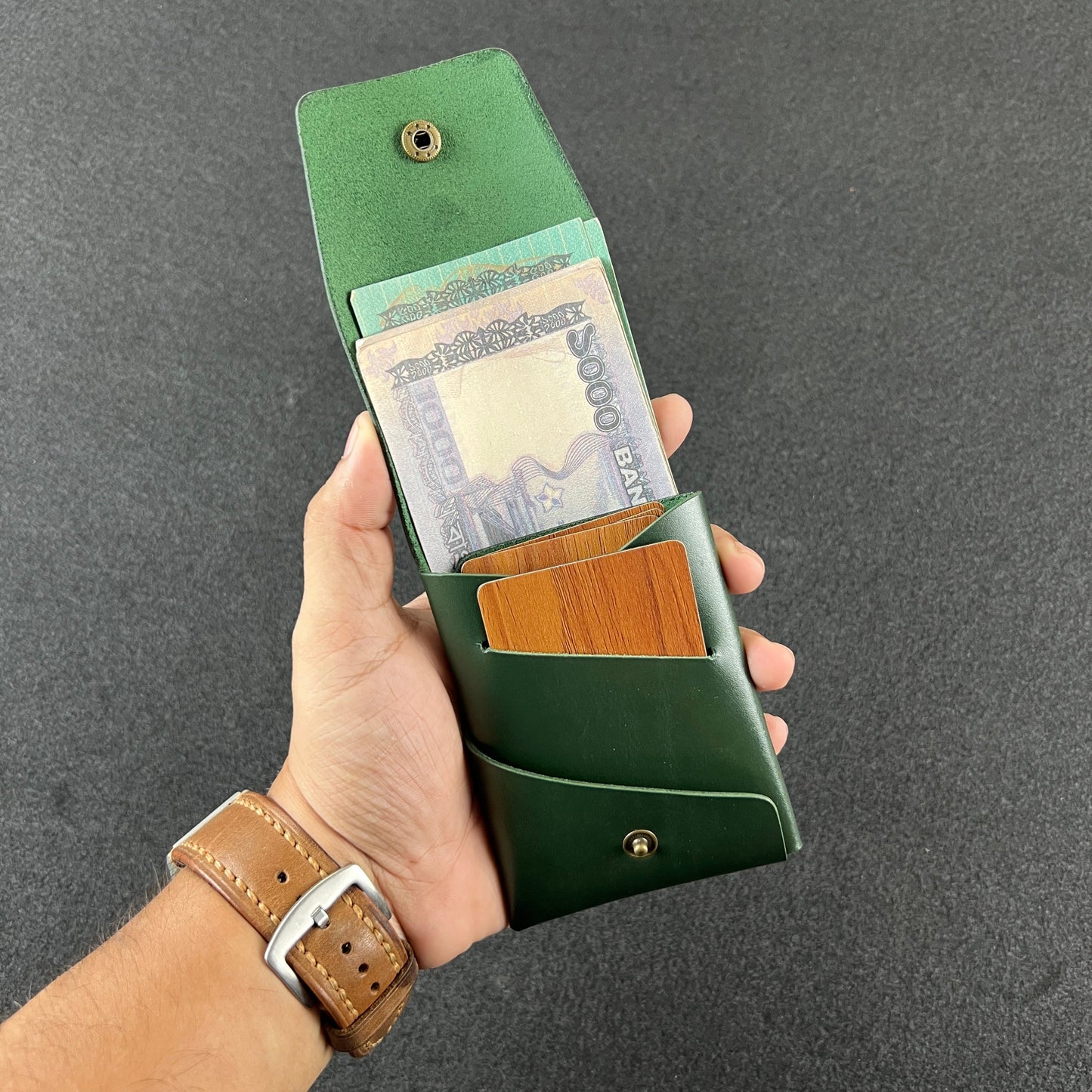 Crimora — Vintage Wallet  (WC-VT6B)
