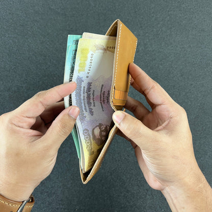 Pebble — Slimmest Classic Bi-Fold Wallet (WC-C37)
