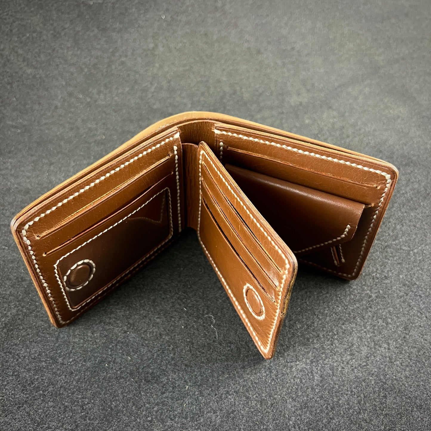 Alvo — Classic Bi-Fold Wallet (WC-C26)