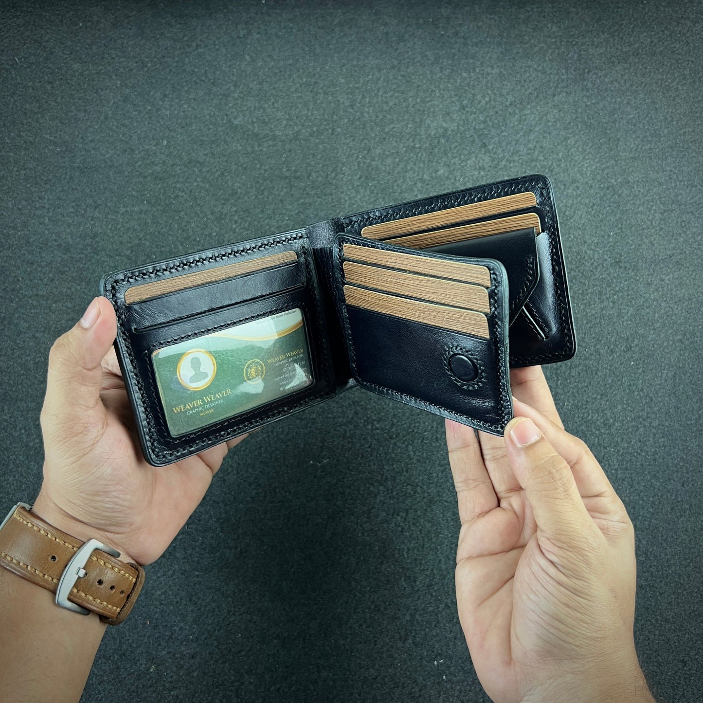 Alvo — Classic Bi-Fold Wallet (WC-C26)