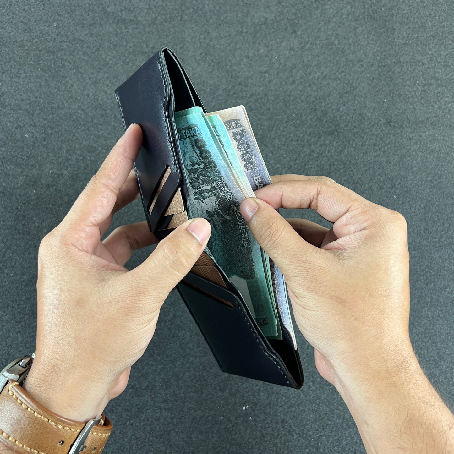 The Bull — Classic Bi-Fold Wallet (WC-C10)