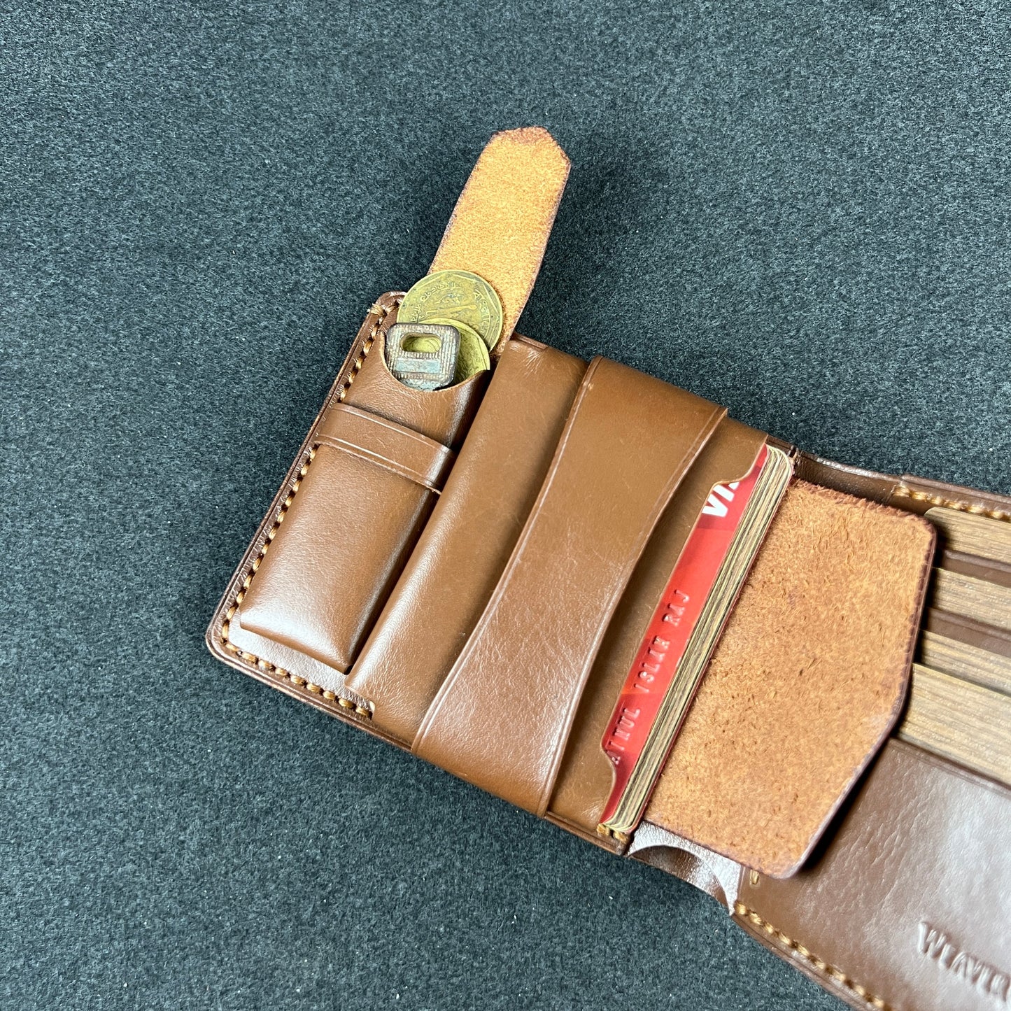 Gliese — Classic Bi-Fold Wallet (WC-C3)
