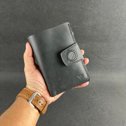 Vaulta — Vertical Bi-Fold Wallet (WC-V4)