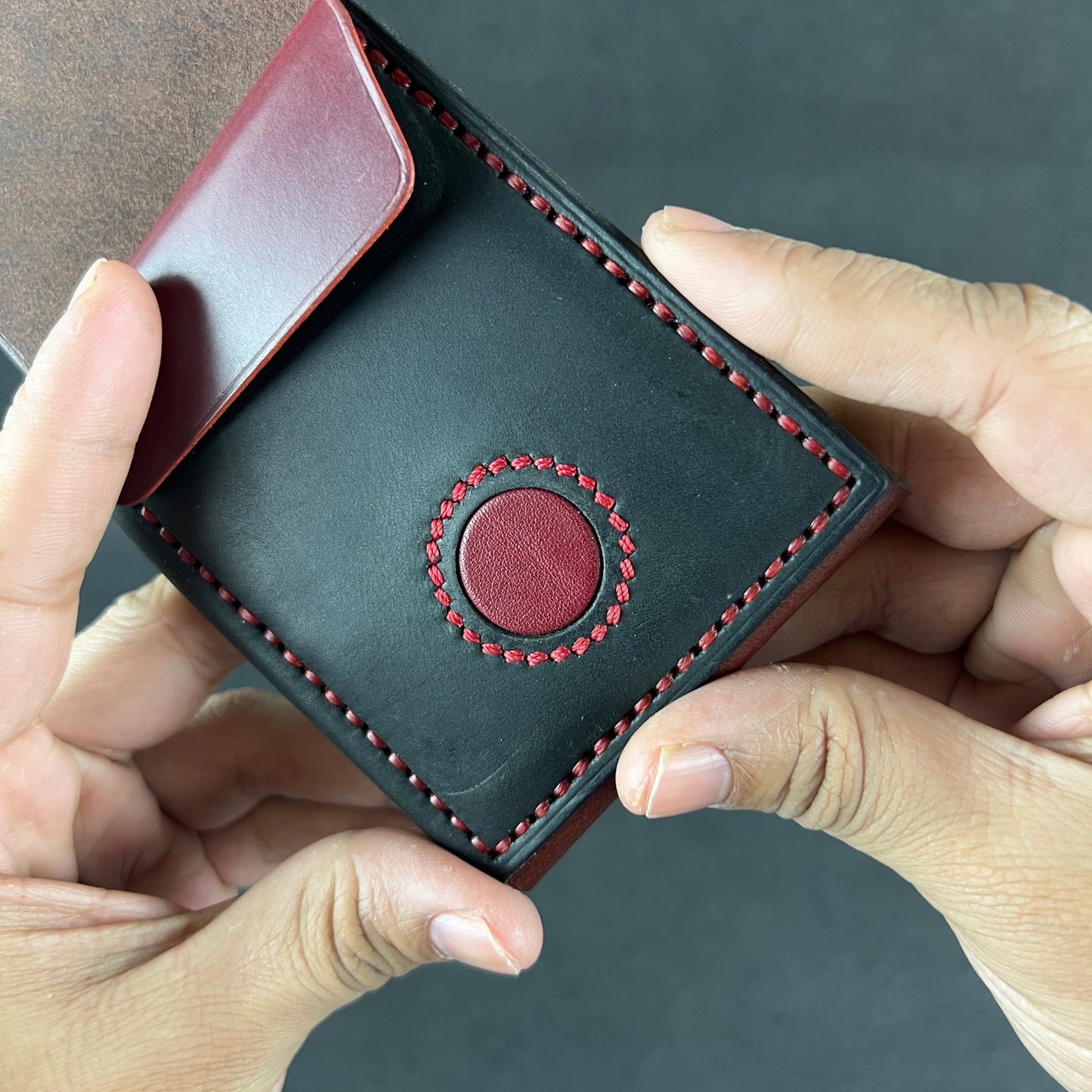 Ravelo Edge — Vintage Wallet  (WC-VT10)
