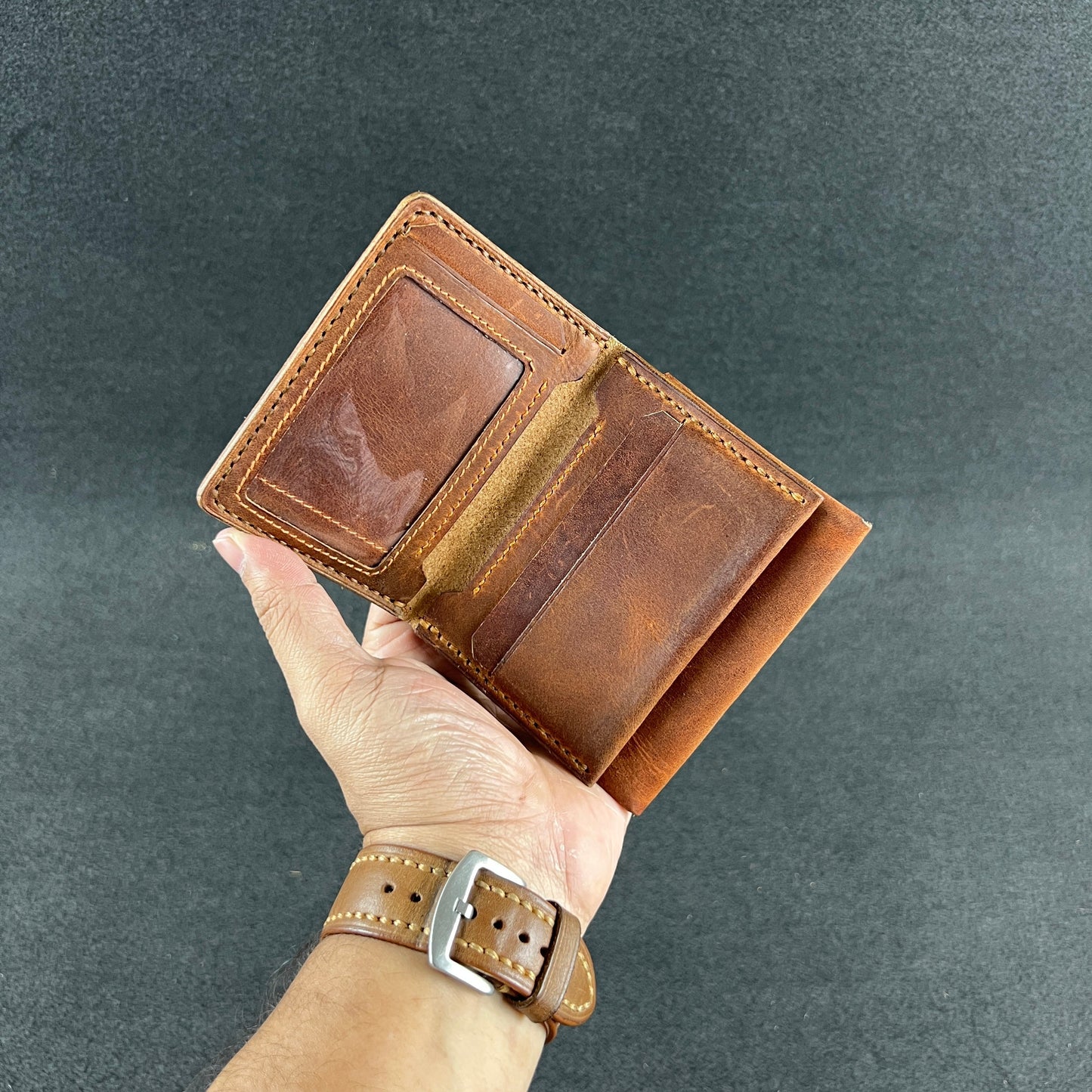 Folden — Vertical Bi-Fold Wallet (WC-V17)