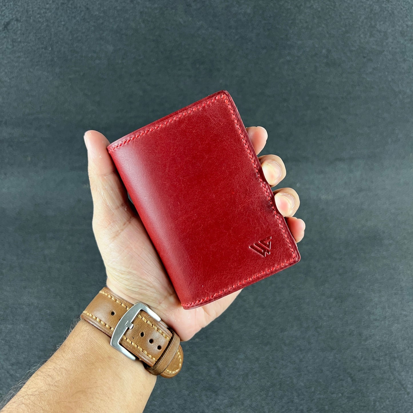 Ignis — Vertical Bi-Fold Wallet (WC-V9)