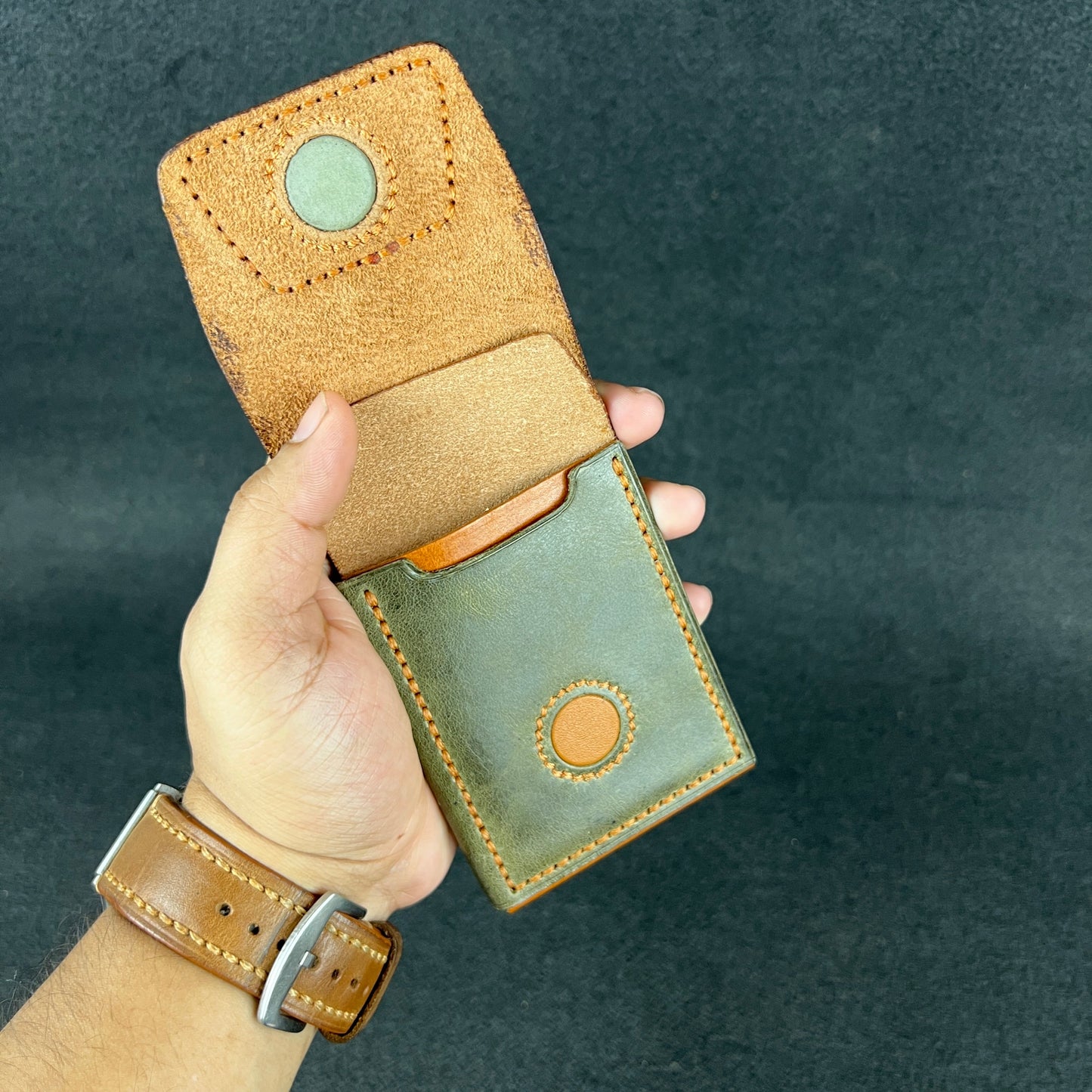 Ravelo Edge — Vintage Wallet  (WC-VT10)