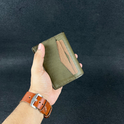Ignis — Vertical Bi-Fold Wallet (WC-V9)