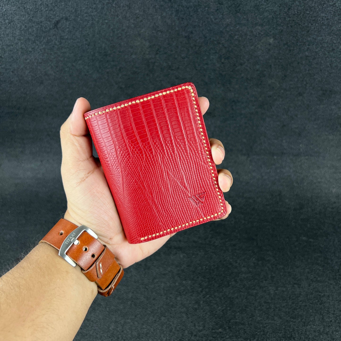 Vortical — Vertical Bi-Fold Wallet  (WC-V10)