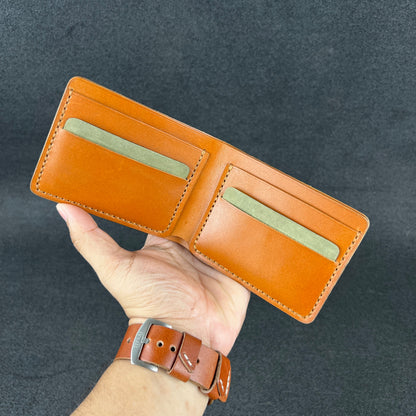 Capsue — Classic Bi-Fold Wallet (WC-C20)