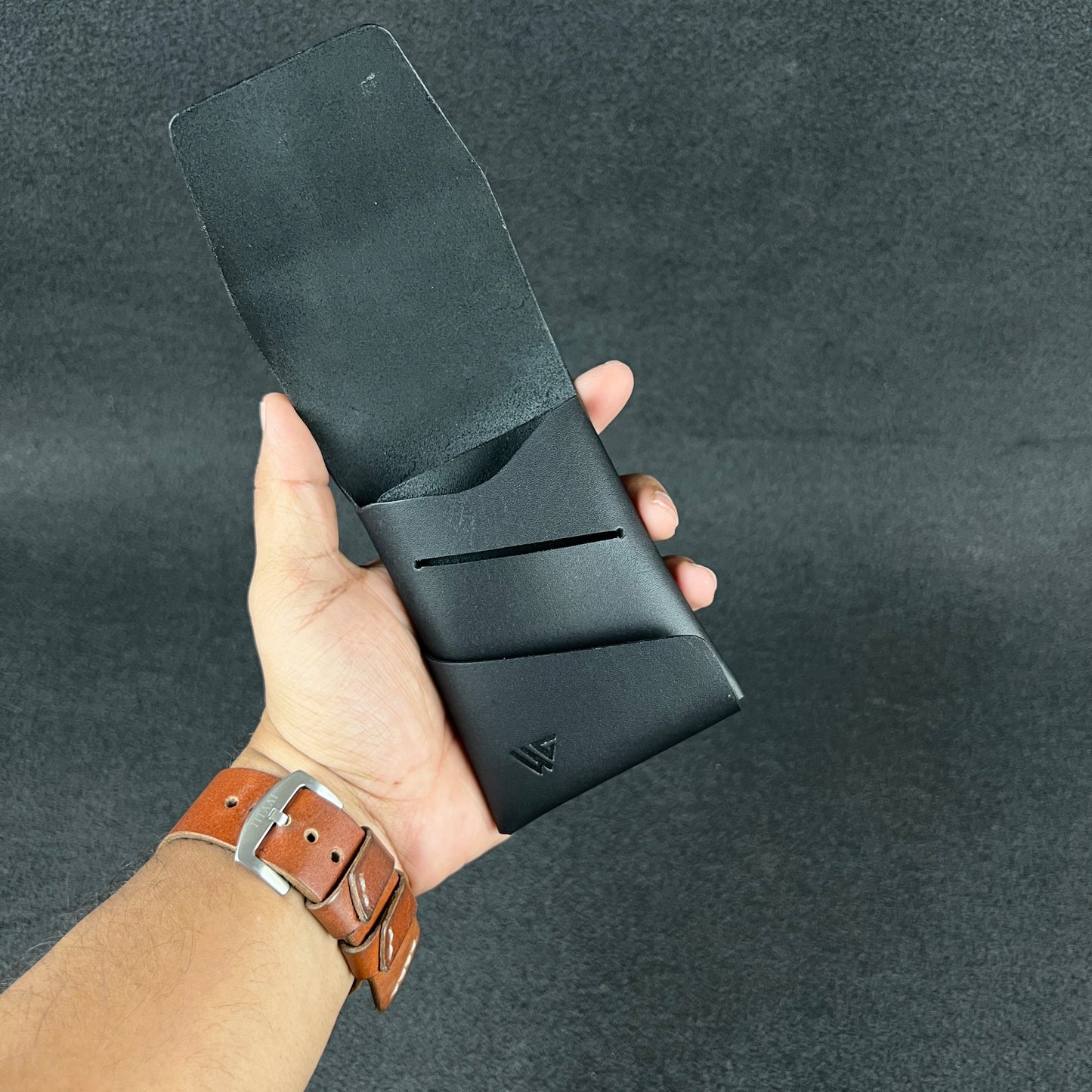 Crimora — Vintage Wallet (WC-VT6)